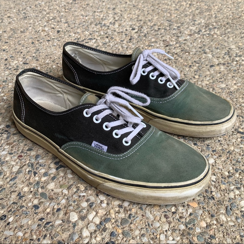 Vintage Classic Green and Black Vans 12